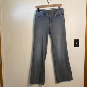 Eddie Bauer | Mid-rise Wide Legged Navy Striped Pants